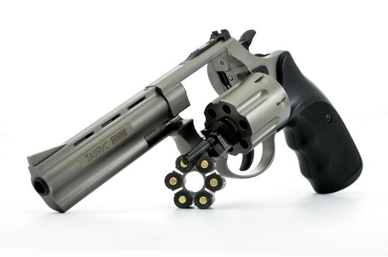 Револьвер TAURUS СО 4,5' охолощенный СХП 10ТК