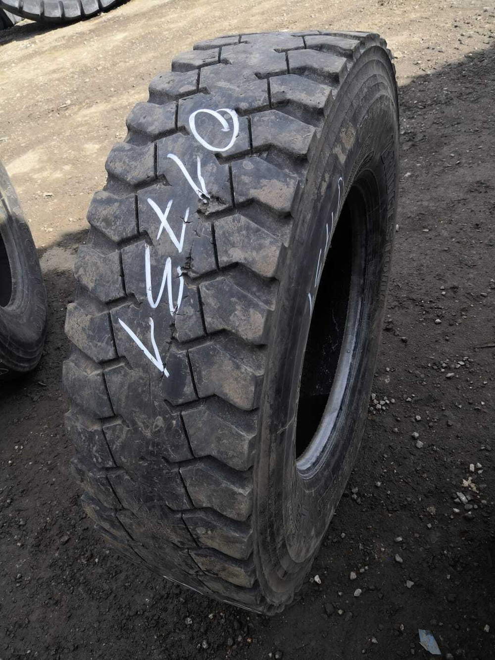 315/80R22.5 Bridgestone L355 шина б/у