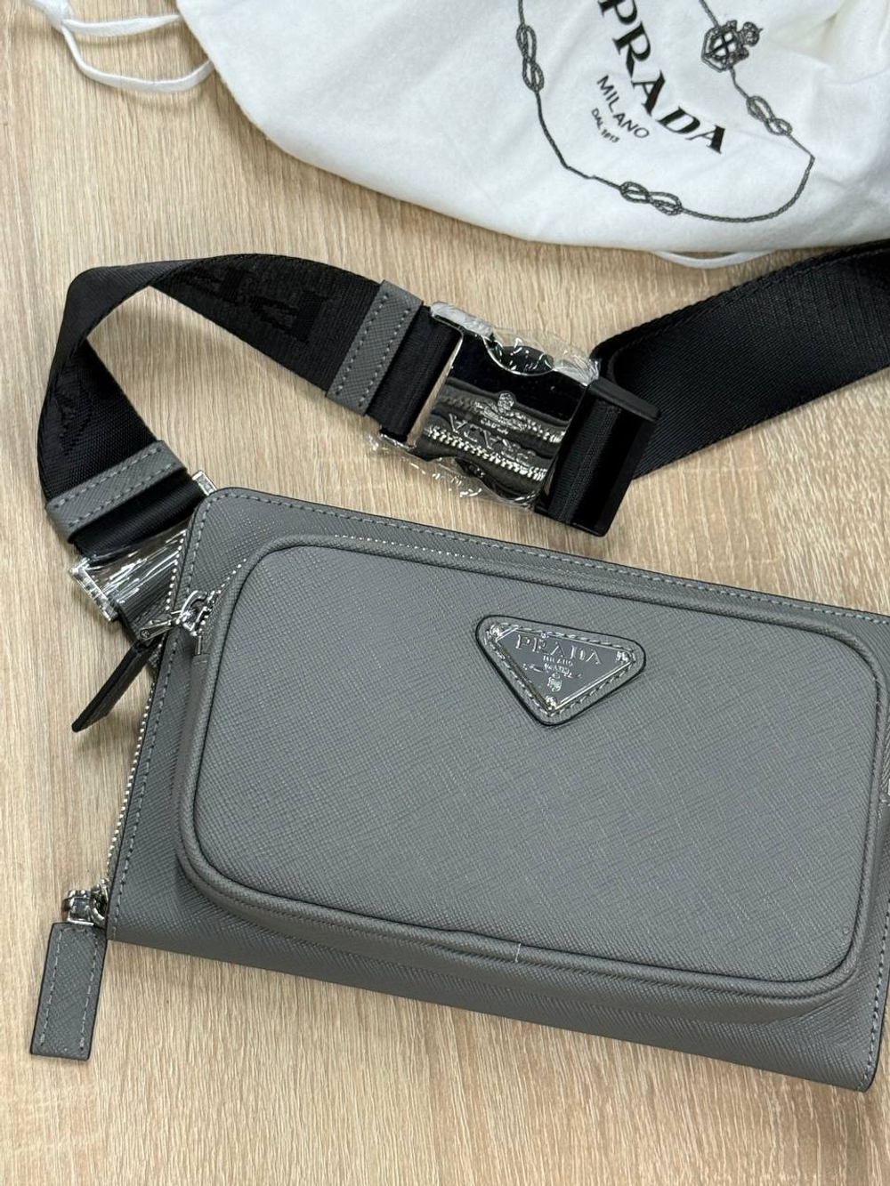 Сумка поясная Prada