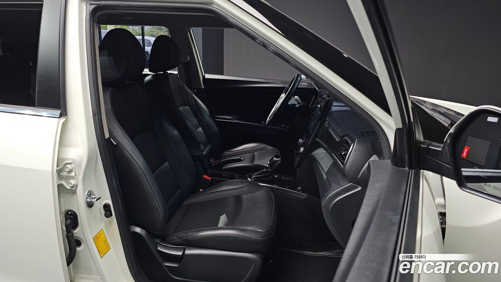 KG Mobility (Ssangyong) Very New Tivoli Дизель 1.6 2WD (05.2020)