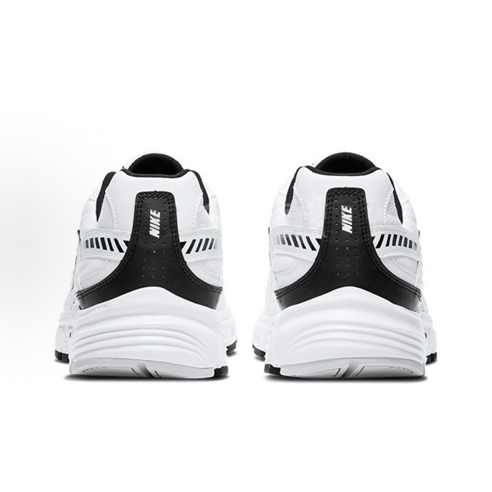 Nike Initiator