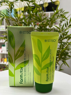 Солнцезащитный крем с семенами зелен.чая Farmstay SPF50 Green Tea Seed Moisture Sun Cream SPF50+ PA+++ 70 мл.