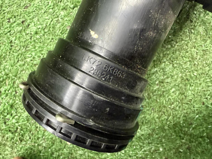 Патрубок интеркулера LR Discovery Sport (19-нв)