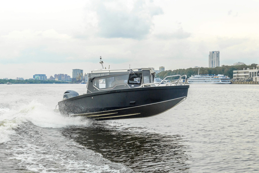Катер Volzhanka VOYAGER 600 COB (CabinOpenBow)