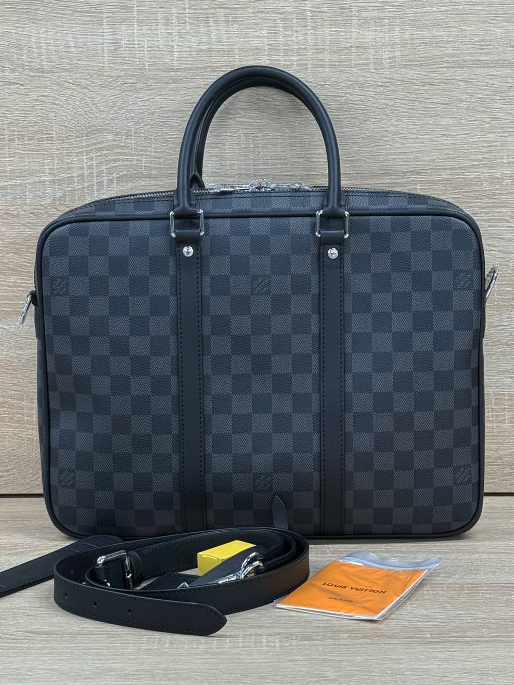 Портфель Louis Vuitton