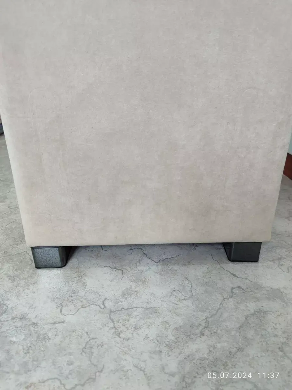 Мебельные ножки пластиковые для дивана шкафа и тумбочки