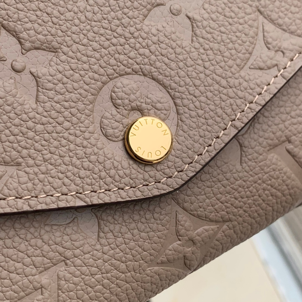 Louis Vuitton Sarah Wallet