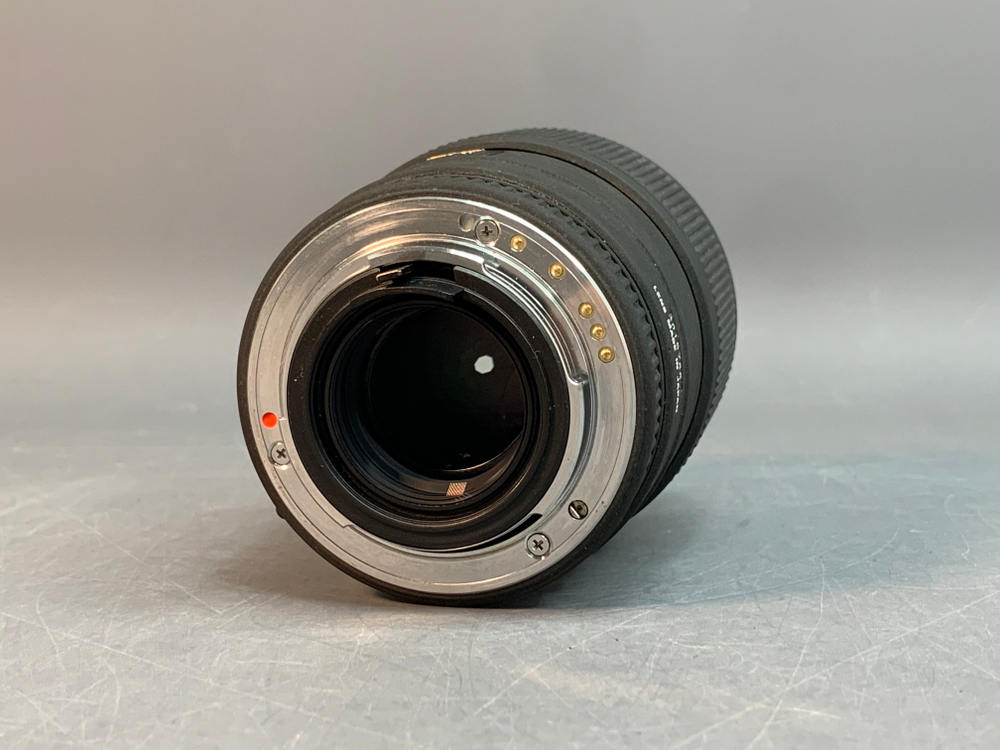 Sigma AF 105mm f/2.8 EX DG Macro Pentax K
