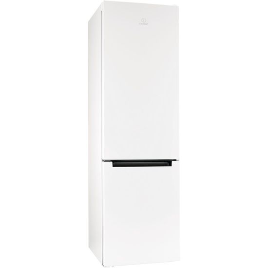 Холодильник Indesit DFE 4200 W