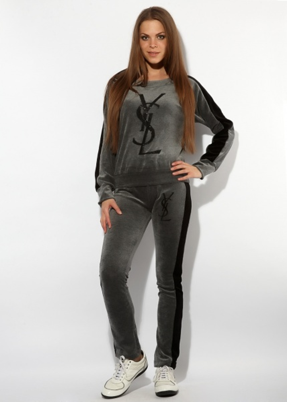 Спортивные костюмы