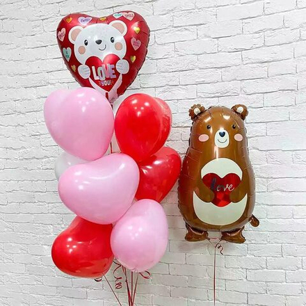 Композиция из воздушных шаров, Белый мишка с сердцем
