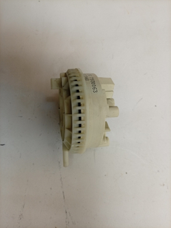 FE925N кт21 Датчик уровня (прессостат) для стиральных машин AEG Electrolux Zanussi 132141940 б/у