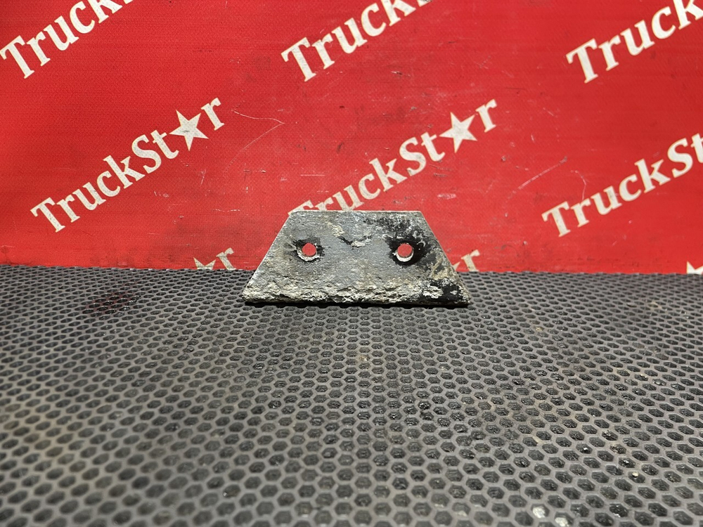 Кронштейн подушки заднего моста