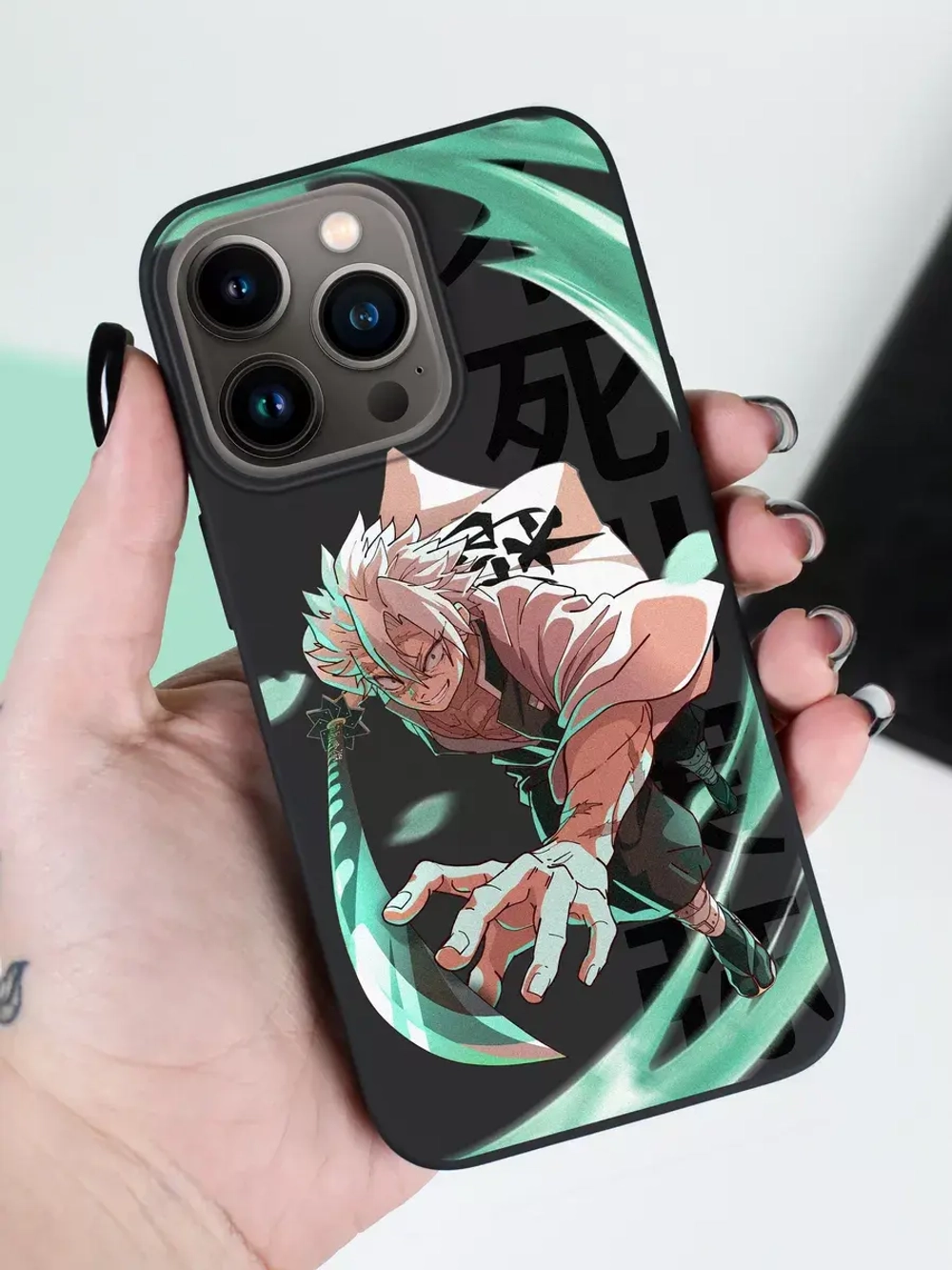 Чехол на iPhone 13 Pro с принтом