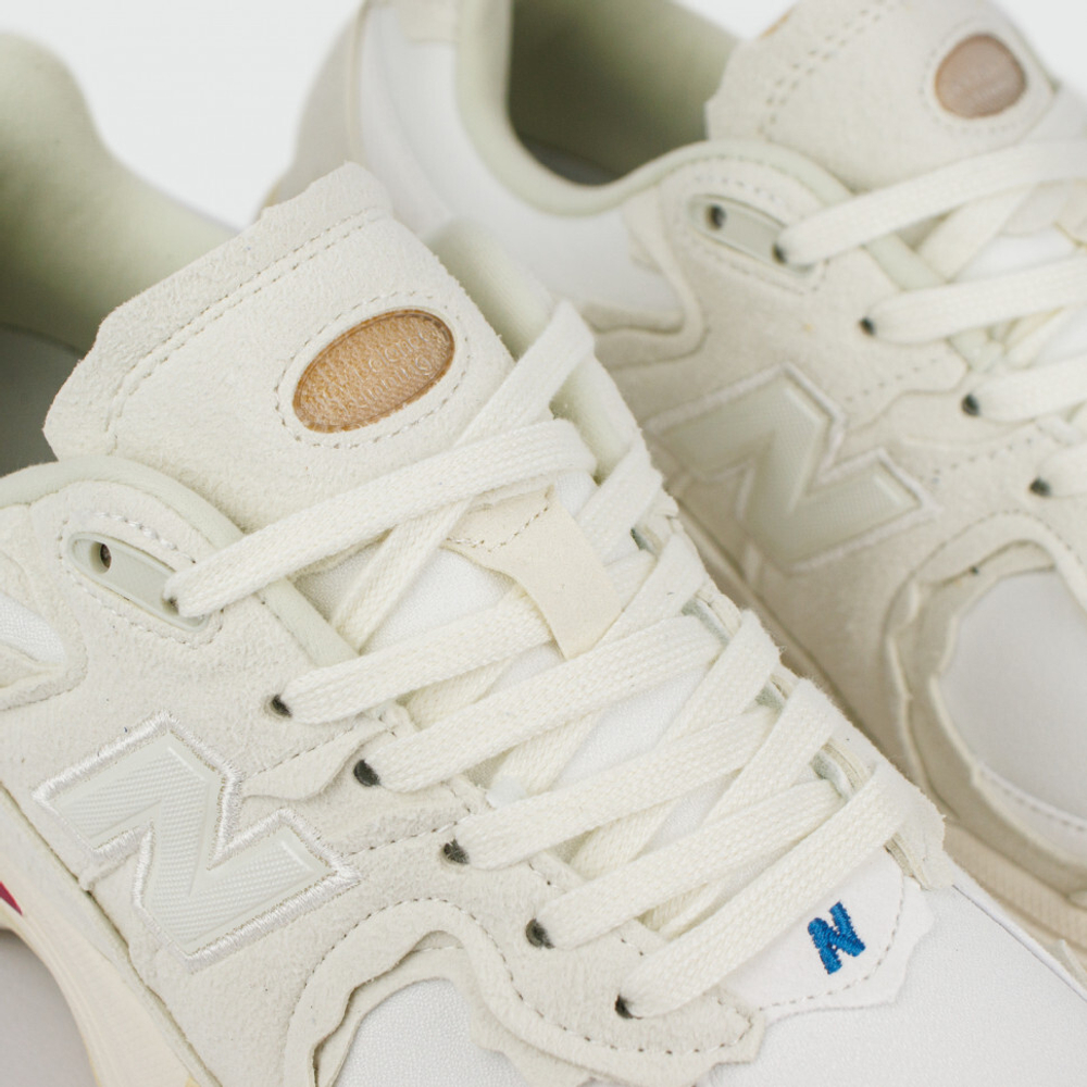 кроссовки New Balance 2002R Beige White