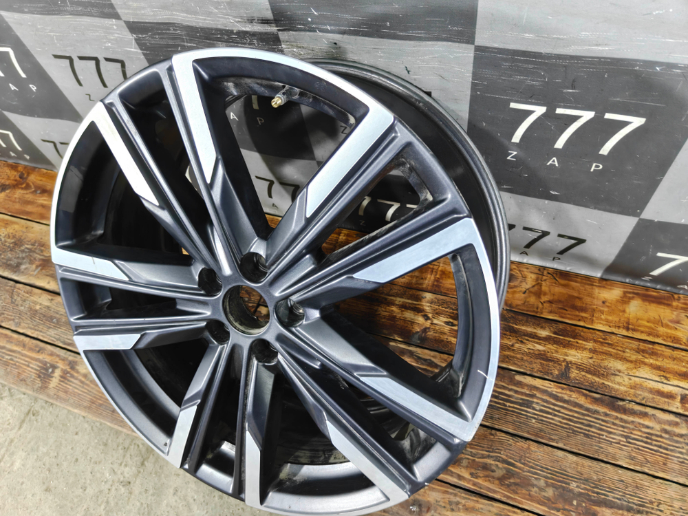 Диск колесный литой R20 Geely Monjaro 21-нв Б/У Оригинал 8892585146
