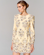 Платье длины мини с вышивкой ручной работы