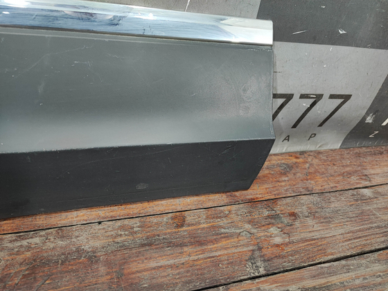 Накладка двери задней правой Volkswagen Tiguan 2 16-нв Б/У Оригинал 5NA854950AF