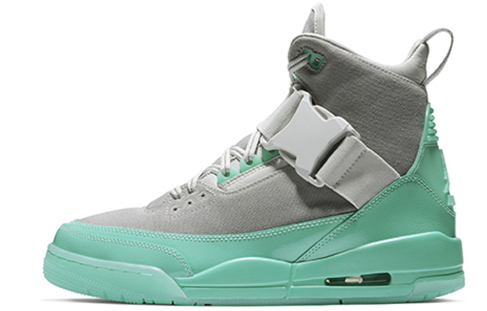 Кроссовки Jordan Air Jordan 3 Explorer (Женская размерная сетка)