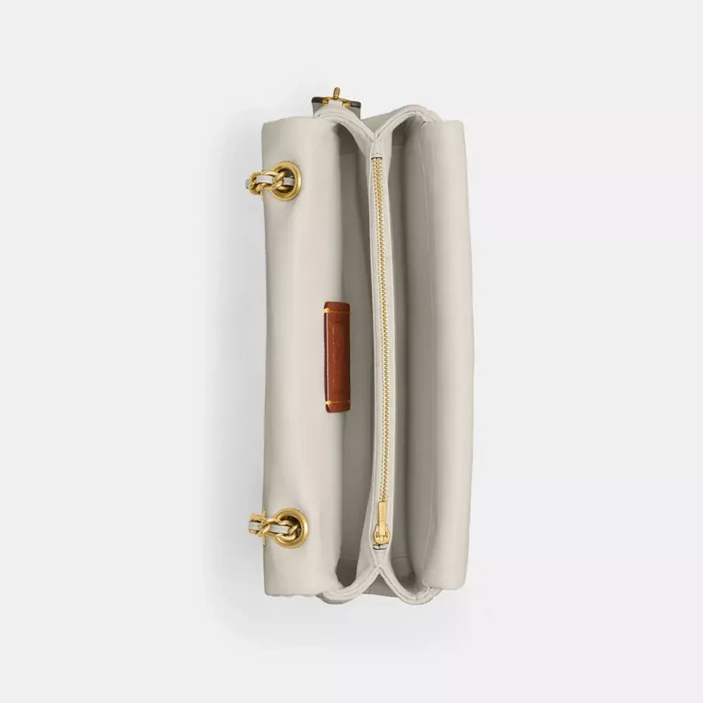 COACH СУМКА ЧЕРЕЗ ПЛЕЧО TABBY 26 С МЯГКОЙ ПОДКЛАДКОЙ, БЕЛЫЙ