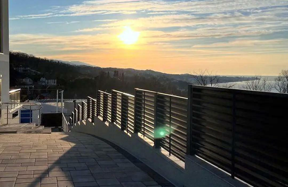 Металлический забор жалюзи