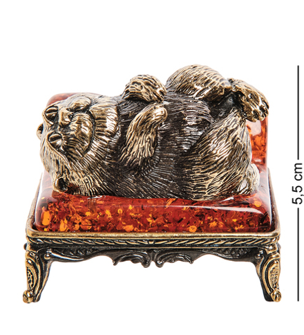 AM-1792 Фигурка «Кот на диване» (латунь, янтарь)