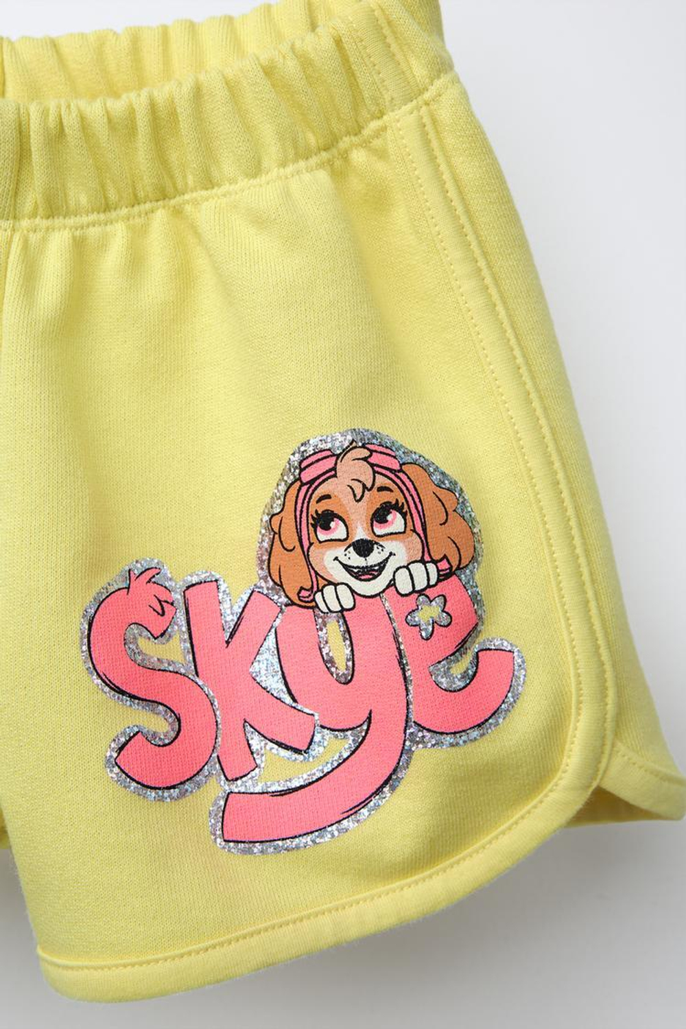 ZARA ШОРТЫ-БЕРМУДЫ С ПРИНТОМ SKYE PAW PATROL ™, ЖЕЛТЫЙ