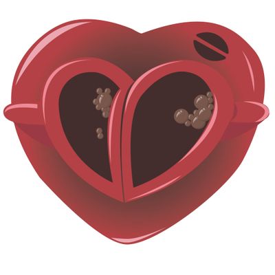 Пара кофейных чашек в форме сердца