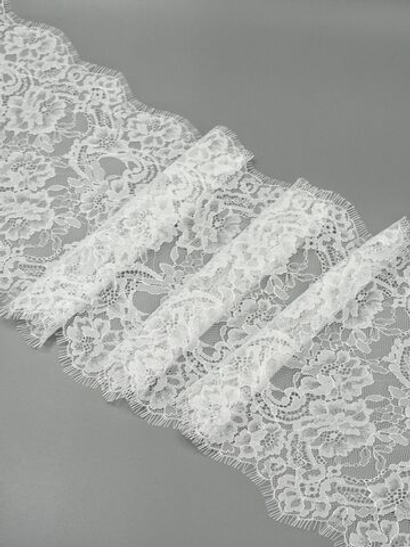 Кружево шантильи теплое белое неэластичное ширина 23 см купон 2.9 м