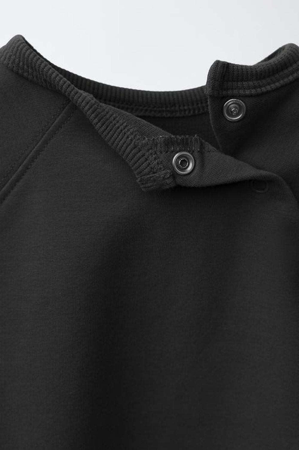 ZARA КОМПЛЕКТ: ТОЛСТОВКА И БРЮКИ-ДЖОГГЕРЫ, ЧЕРНЫЙ