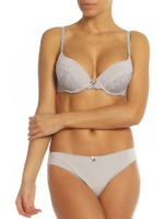 Шелковистые трусики-бразилиана с кружевом Natasha (Размер: M) (Цвет: телесный)