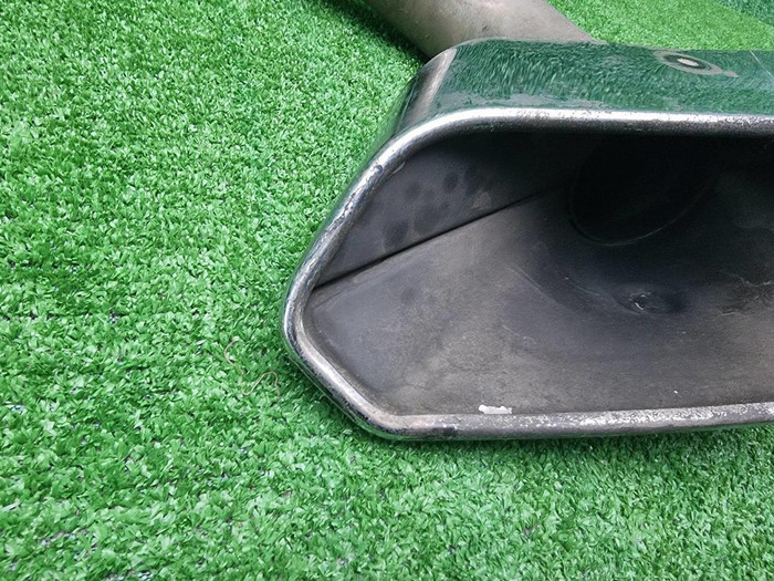 Насадка глушителя левая VW Touareg 3 (2018-2023)