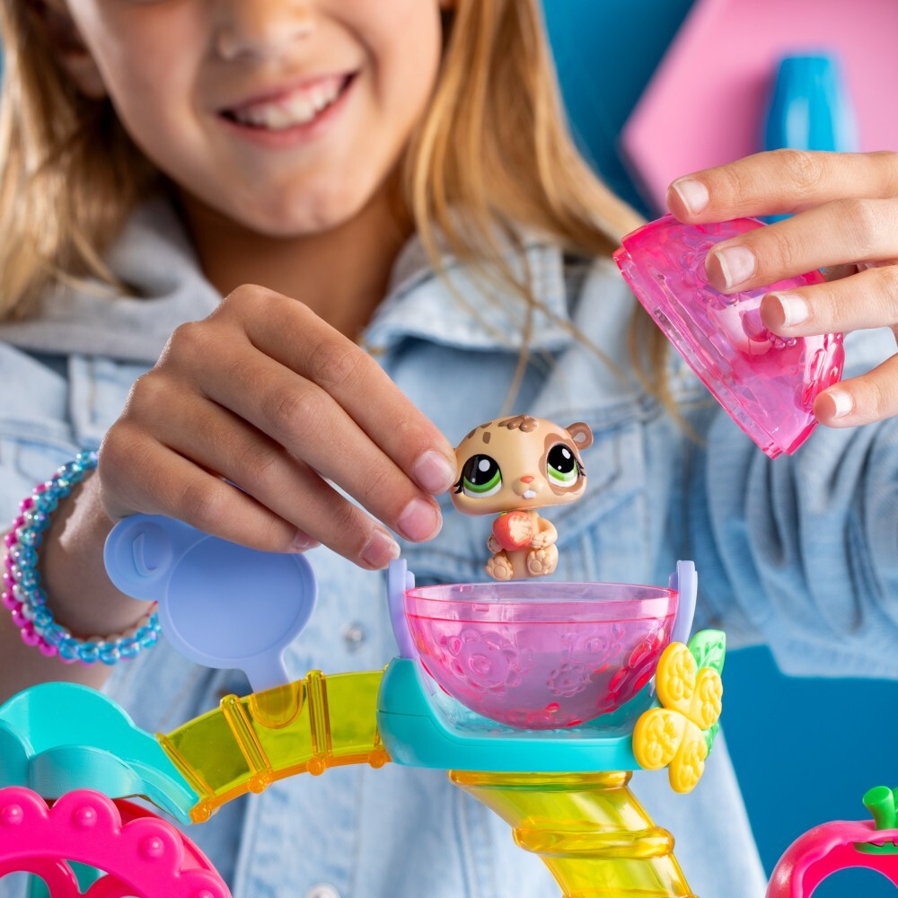 Littlest Pet Shop - Веселая фабрика Набор Карусель + 2 фигурки LPS00519 / артикул   LPS00519  / GTIN 885561005196