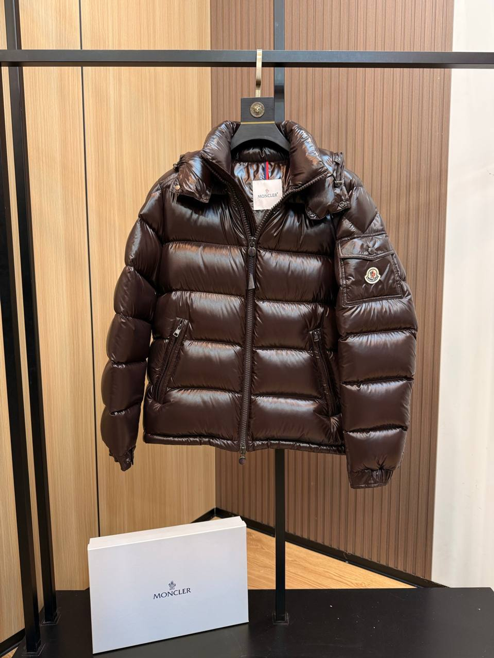 Пуховик Moncler