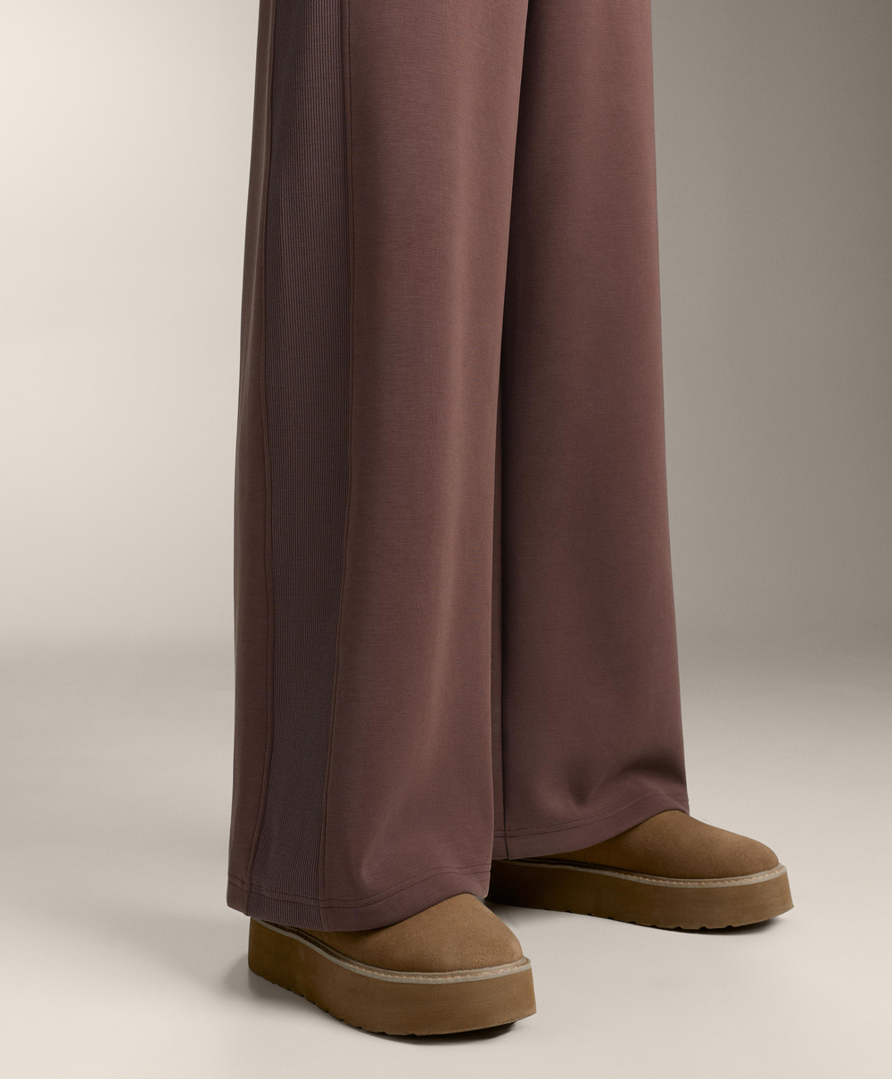 OYSHO Широкие брюки с начесом и модалом, коричневый