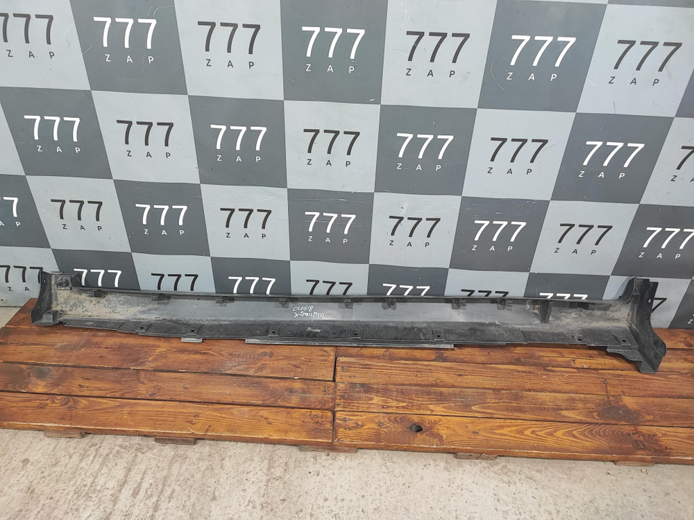 Накладка порога правого Nissan X-Trail 3 (T32) 13-23 Б/У Оригинал 768504CM0A