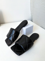 Новые кожаные шлепанцы Bottega Veneta, 38,5