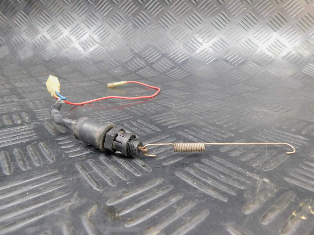 Лягушка заднего тормоза Kawasaki ZZR 400 98 053108