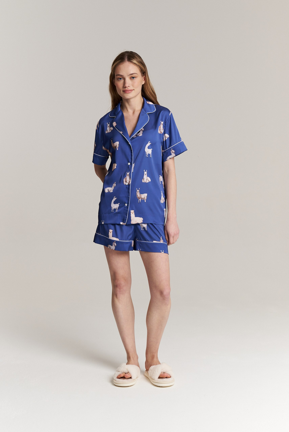 Шелковые шорты с кантом - альпака