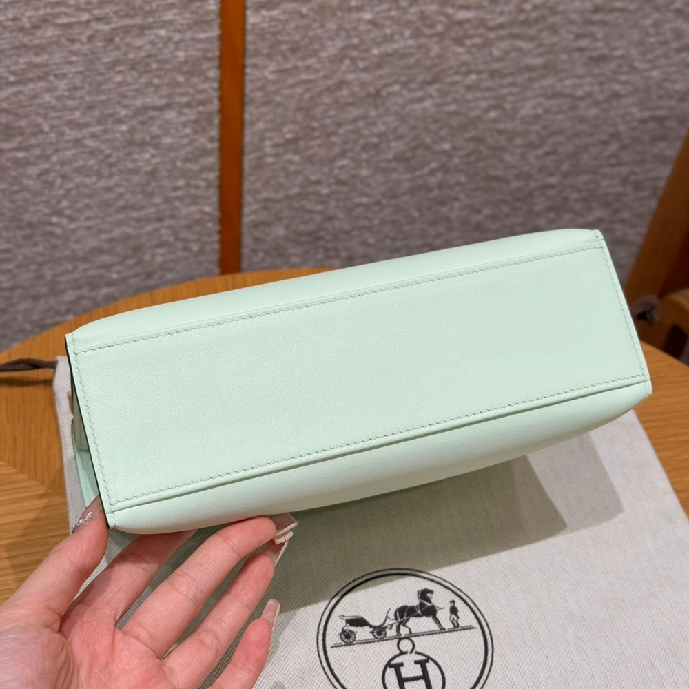 Hermes Kelly Pochette 22 cm