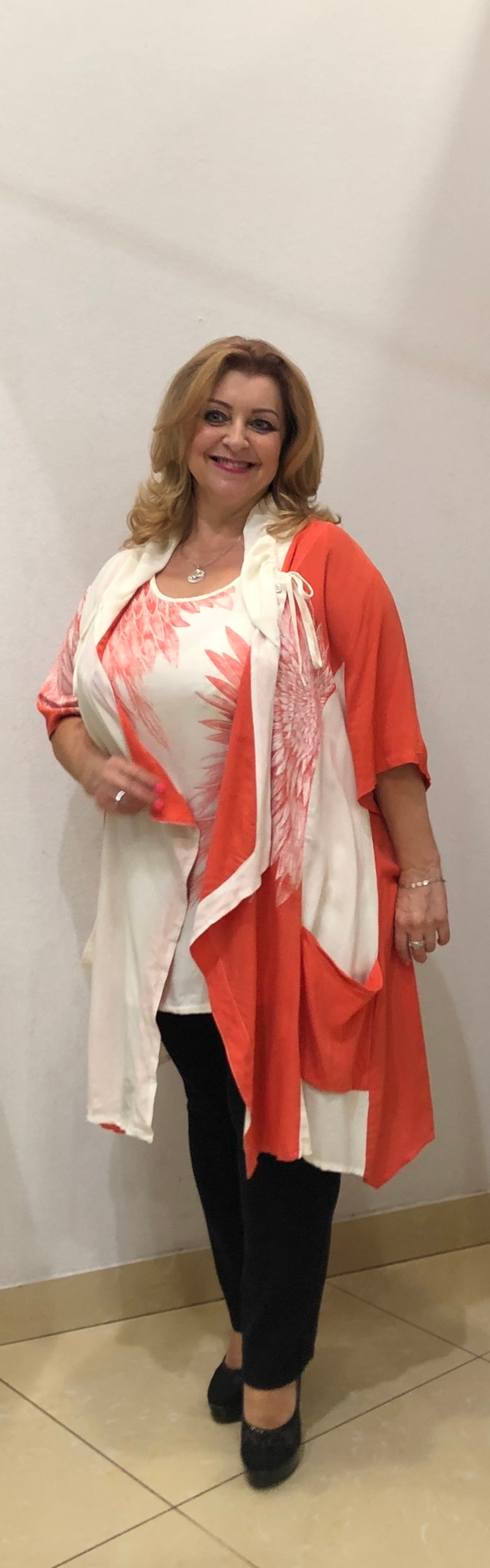 Двойка: туника-кардиган и маечка в оранжево-белой расцветке