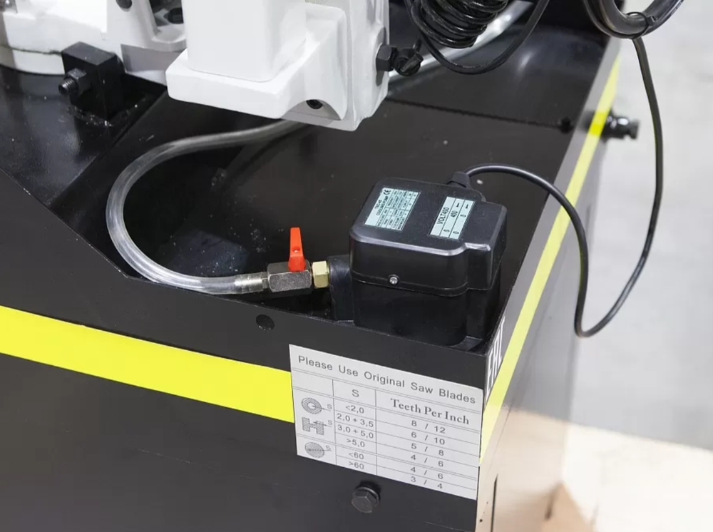 Ленточнопильный станок с гидроразгрузкой Stalex BS-260G