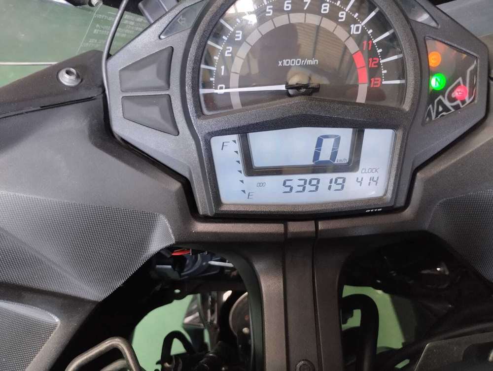 Kawasaki Ninja 400 043085