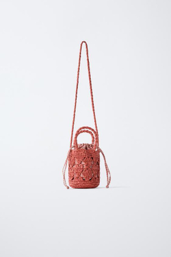 ZARA СУМКА-МЕШОК ИЗ РАФИИ С СЕРДЕЧКАМИ, КРАСНЫЙ