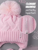 Шапка для девочки на завязках на осень