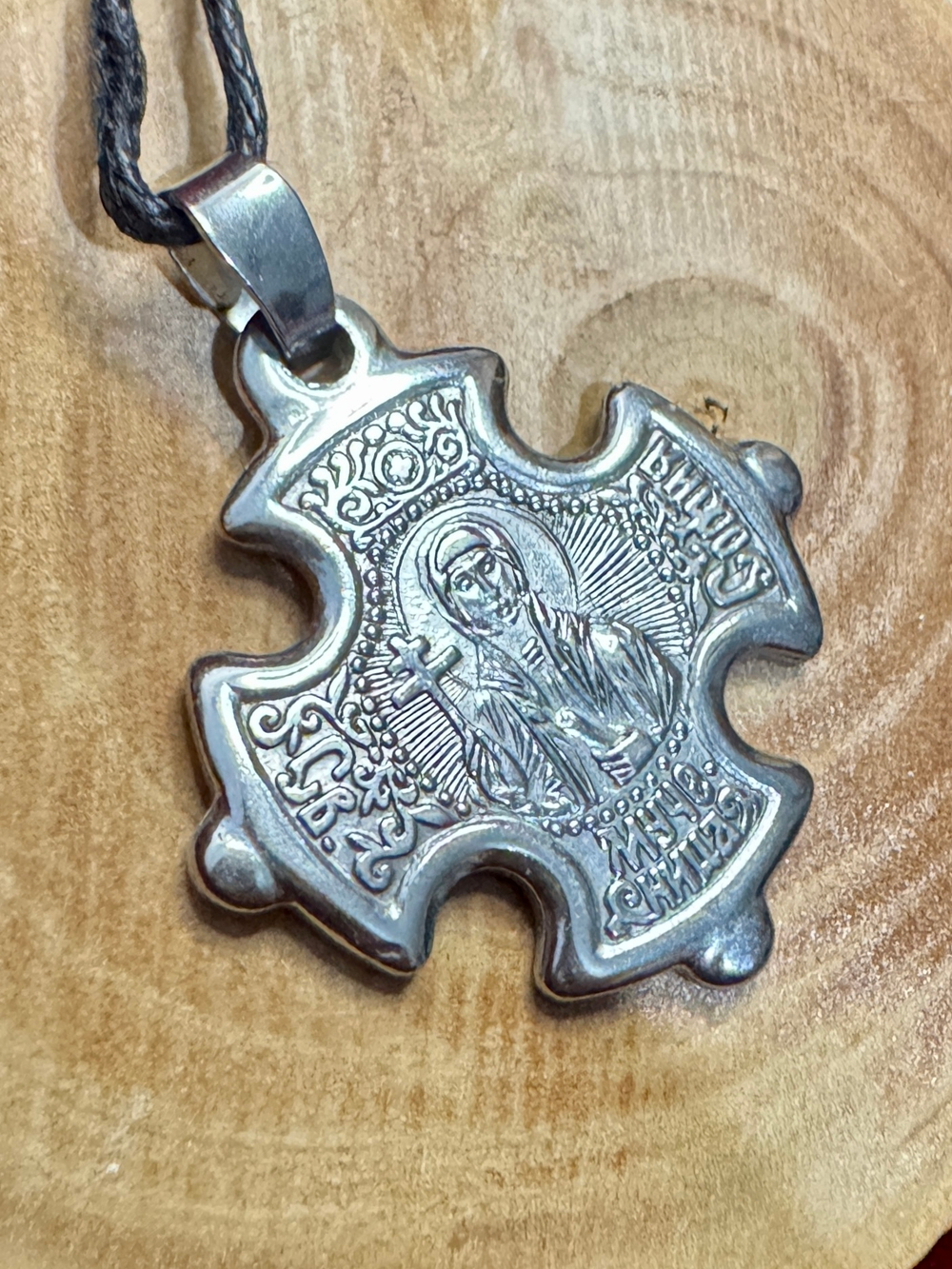 Святая София Нательная икона в форме креста с серебрением