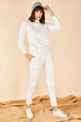 Qadın üçün tikişli, ağ idman dəsti 10191031