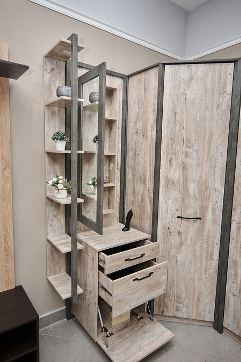 Клео Полка навесная