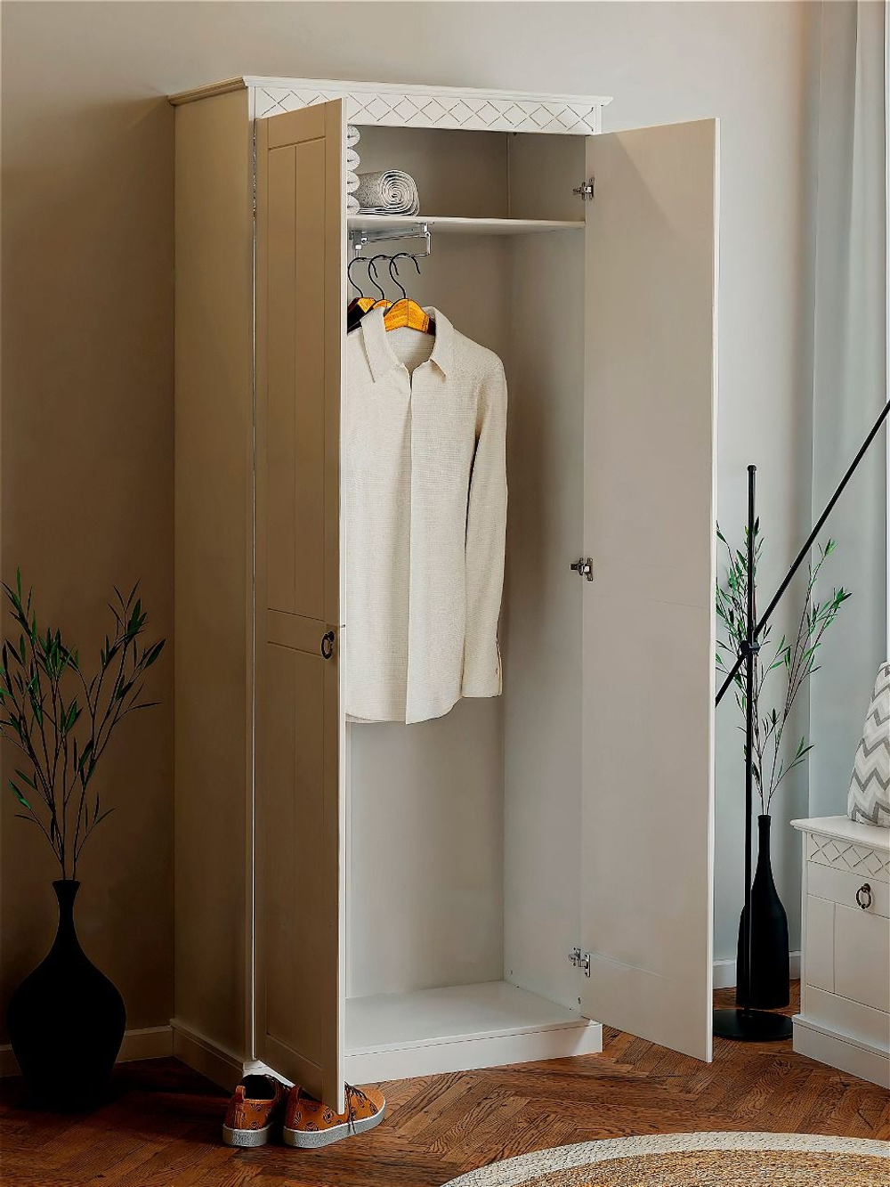 Шкаф для одежды, 79х35х185, Индра, распашной, в прихожую и ванную, МДФ, белый, Dipriz