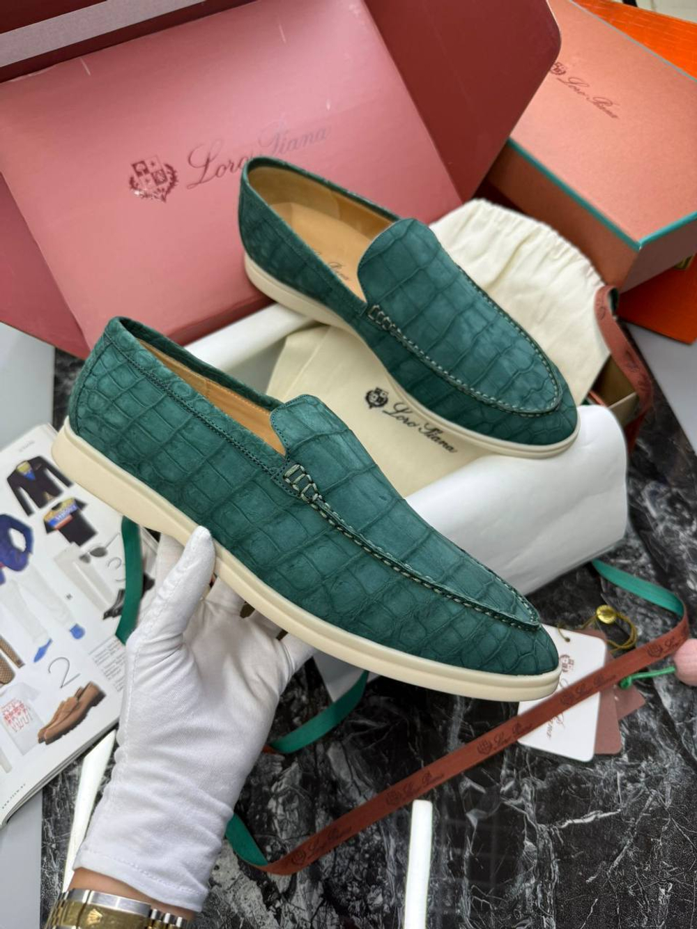 Лоферы Loro Piana кожи крокодила